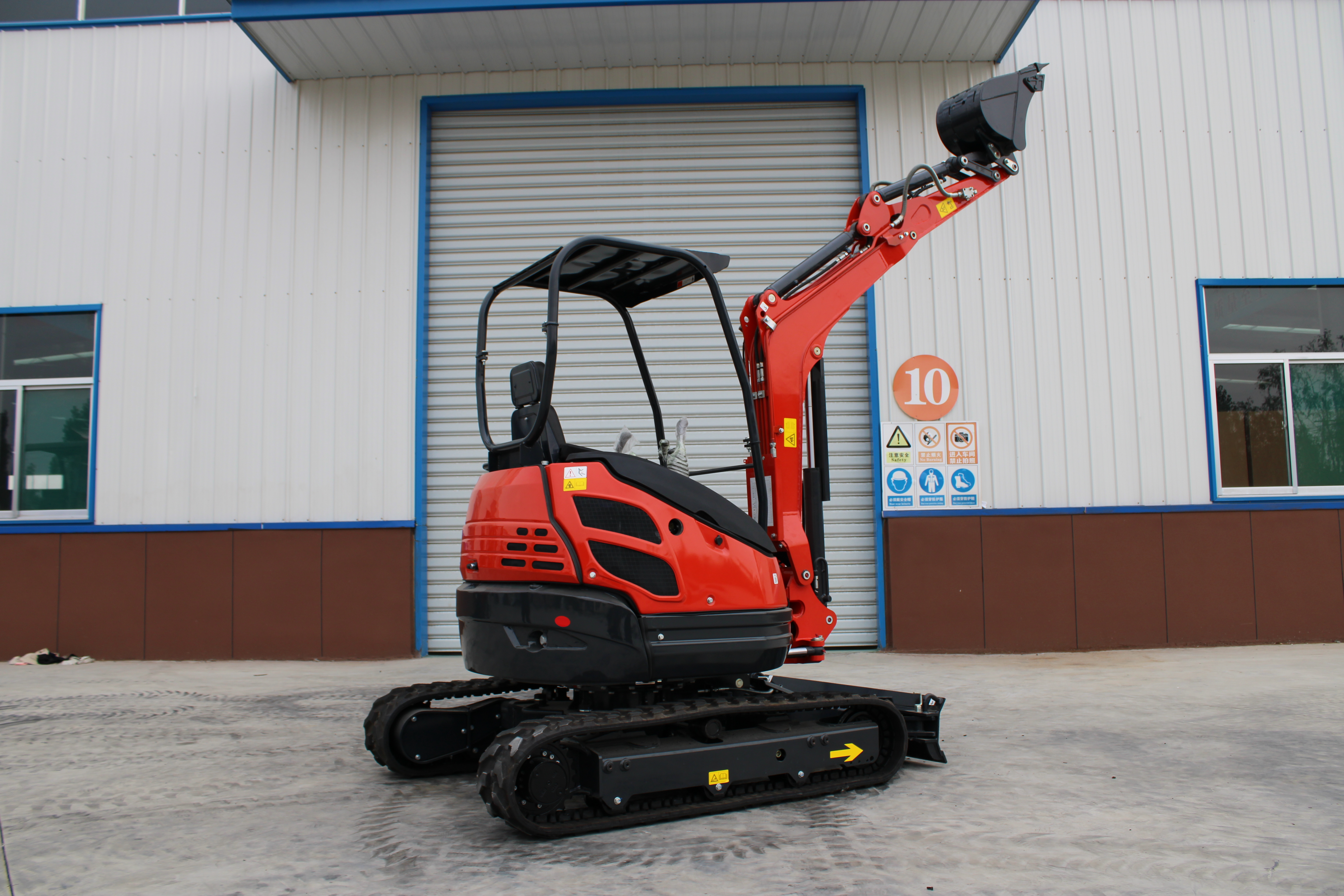 WWG25JF-6PS 2.5 Ton Mini Crawler Excavator, Small Digger For Farm Orchard Municipal Breaking & Trenching Export