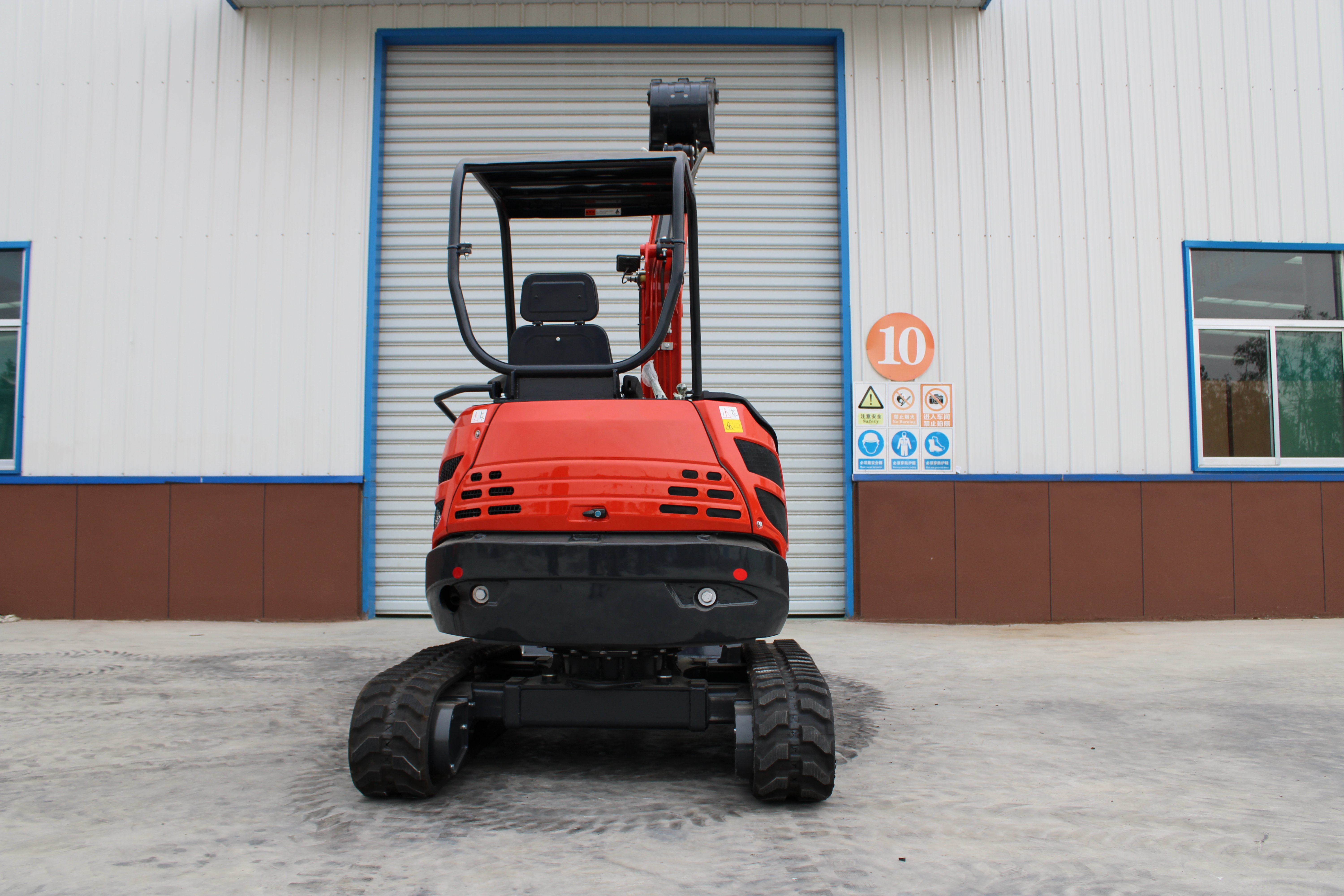 WWG25JF-6PS 2.5 Ton Mini Crawler Excavator, Small Digger For Farm Orchard Municipal Breaking & Trenching Export