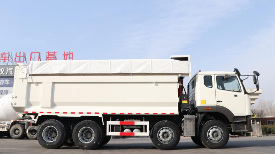 380/400HP Weichai WP10 HOWO NX 8×4 12-wheel City Dumper Truck With Sealed Rainproof Cargo Box