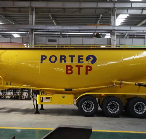 30cbm 3-Axle 3-Compartment Powder Material Transport Truck cement tanks bulk powder trailer For Sale