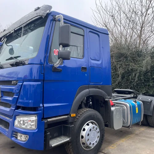 Sinotruk HOWO 4×2 Tractor Head ZZ4187V3617B1, 35 Ton Container Semi-trailer Tractor Truck With 371HP WD615 Euro III Engine