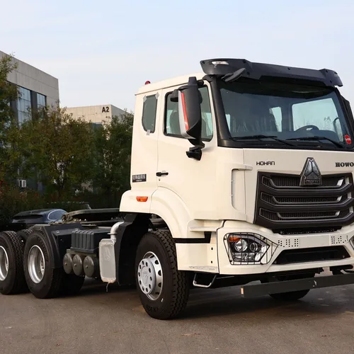Sinotruk HOWO NX 6×4 Lightweight Tractor Head ZZ4257N3241W, 40 Ton Max Towing Container Semi-trailer Truck