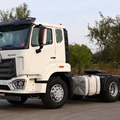 Sinotruk HOWO NX 6×4 Lightweight Tractor Head ZZ4257N3241W, 40 Ton Max Towing Container Semi-trailer Truck