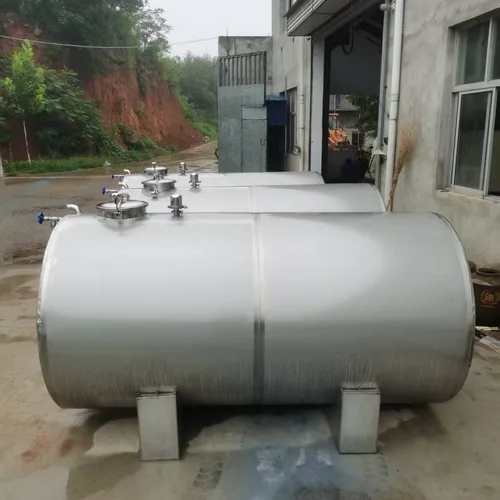 Horizontal Stainless Steel Storage Tank, Insulated Horizontal Holding Tank, Horizontal Liquid Transport Tank