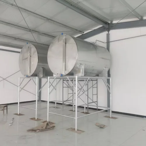 Horizontal Stainless Steel Storage Tank, Insulated Horizontal Holding Tank, Horizontal Liquid Transport Tank