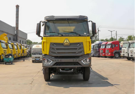 Sinotruk HOWO NX Heavy Mining Dump Truck, 6×4 10-wheel 30 Ton Muck Tipper Heavy Truck Export For Middle East & Africa Construction