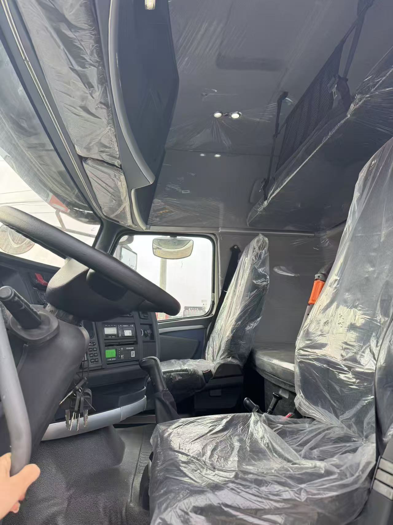 Export Truck Series, Howo T7H – 460 HP