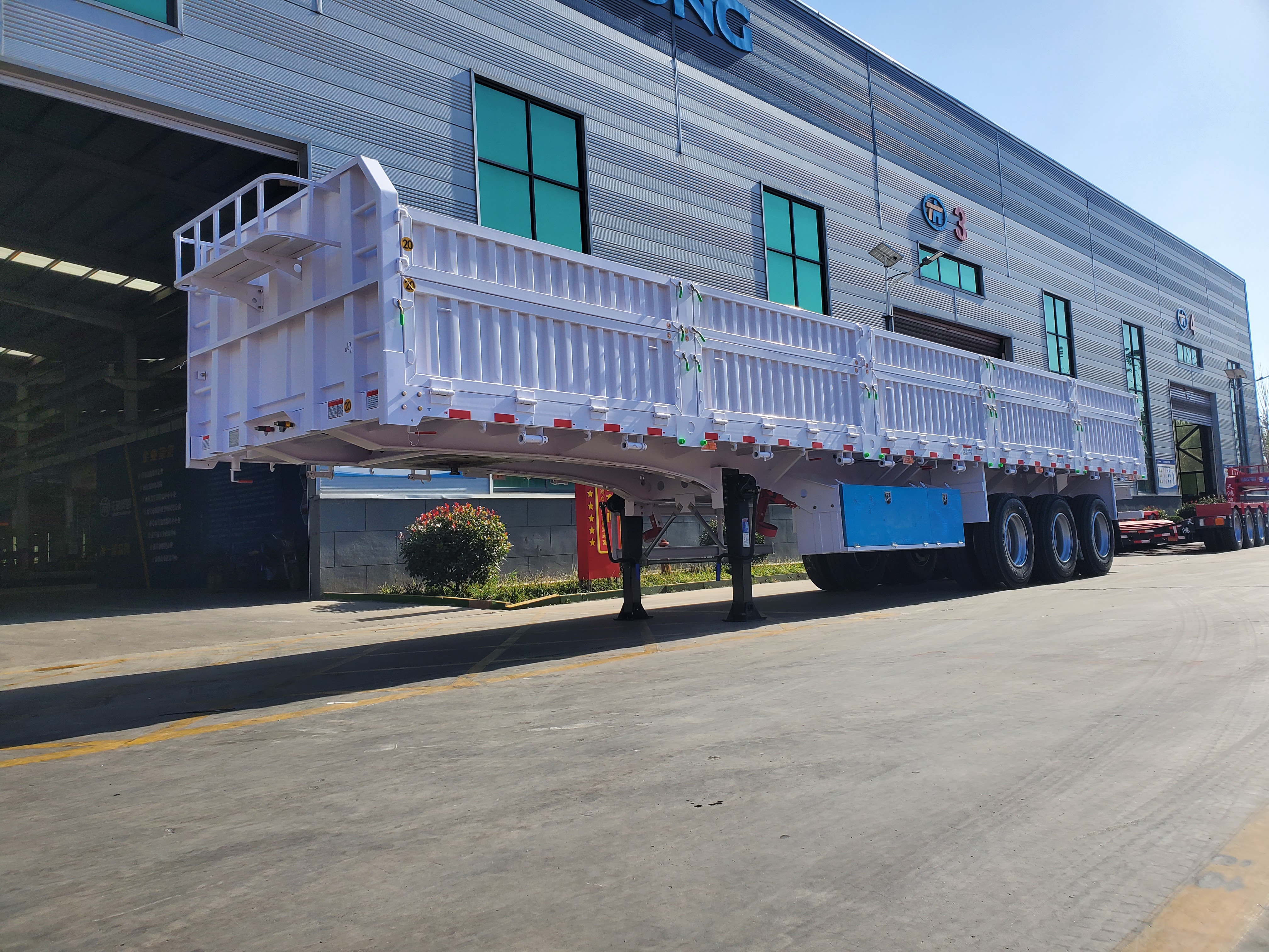 3-Axle Drop-Side Semi-Trailer For Sale