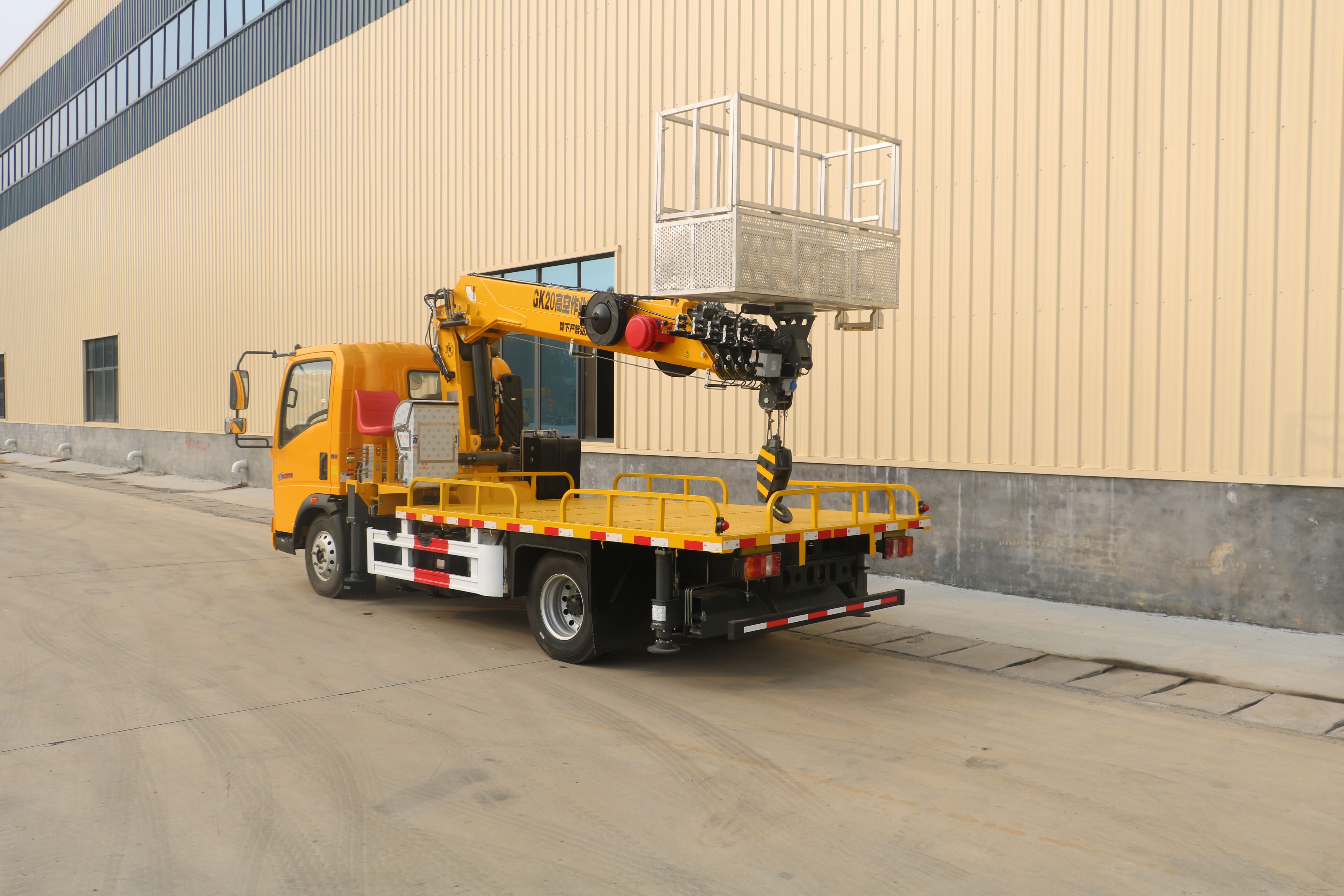 20m Aerial Platform Truck Telescopic Boom Aerial Truck with Basket