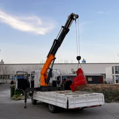 Hydraulic truck light truck modification with accompanying crane