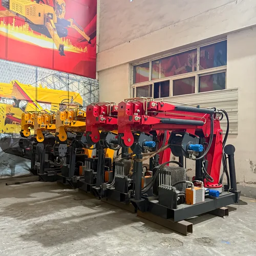 Hydraulic truck light truck modification with accompanying crane