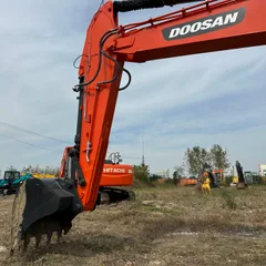 DOOSAN DX300LC-9C Crawler Excavator (Remanufactured High-Quality Unit)