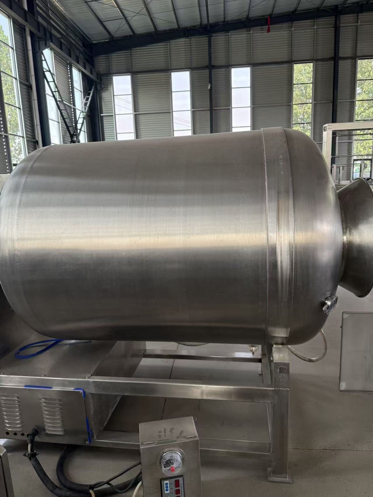 Brand New Vacuum Meat Tumbler, Automatic Variable Frequency Meat Marinating Machine With Hydraulic Tilting Barrel For Steak & Chicken Chop
