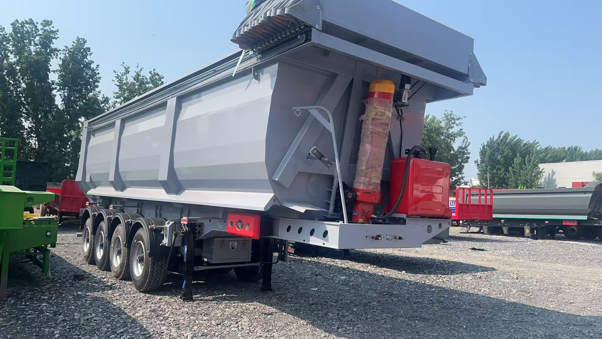 New Four-axle Rear Dump Semi-trailer Multiple Volume Customized For Earthwork Mine Coal Transport Dust-proof Environmental Model