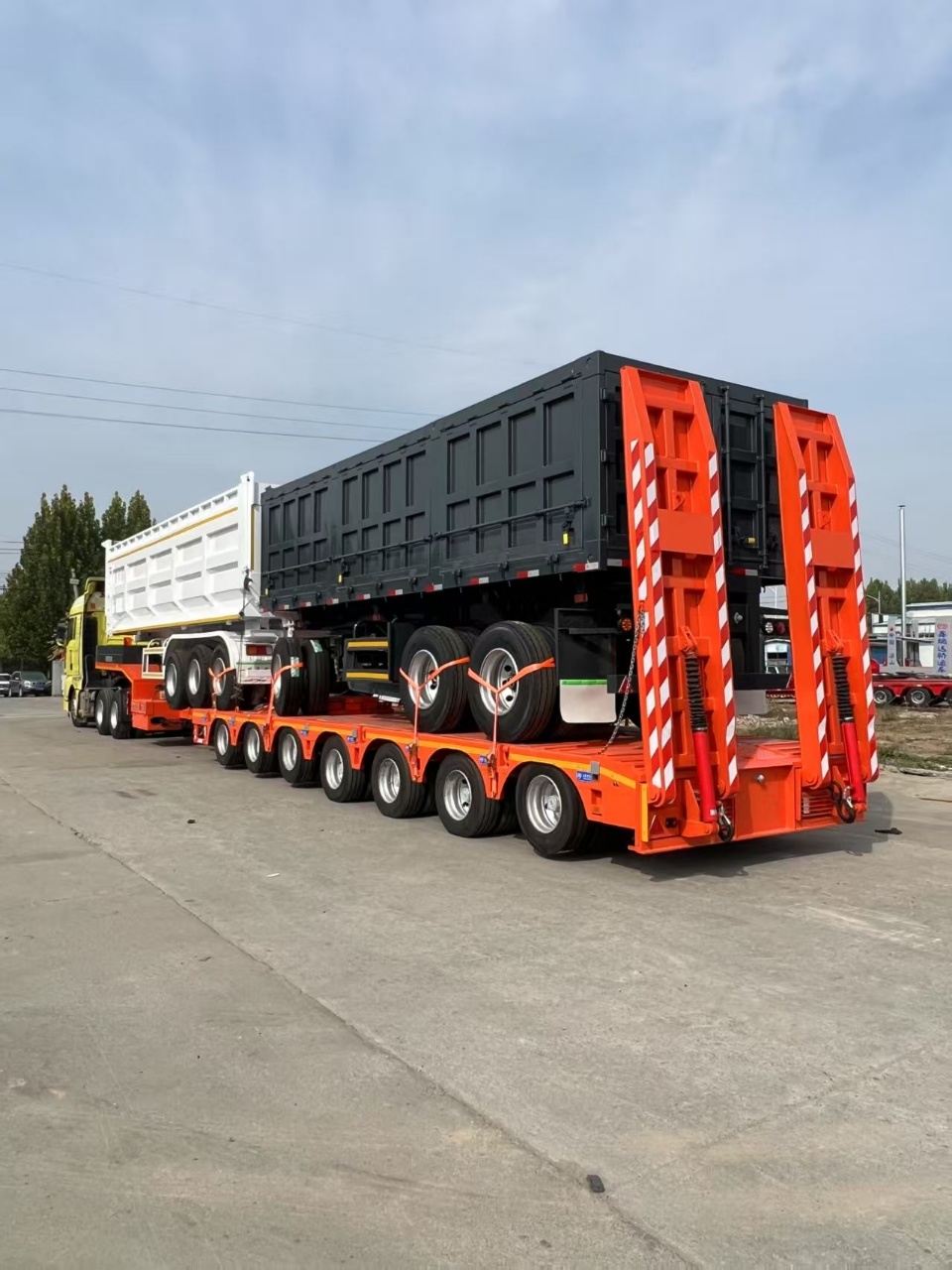 Multi-axle Low-bed Heavy Transport Semi-trailer Custom Axle Number Hydraulic Spring Ramp For Central Asia Wind Power Excavator Haulage