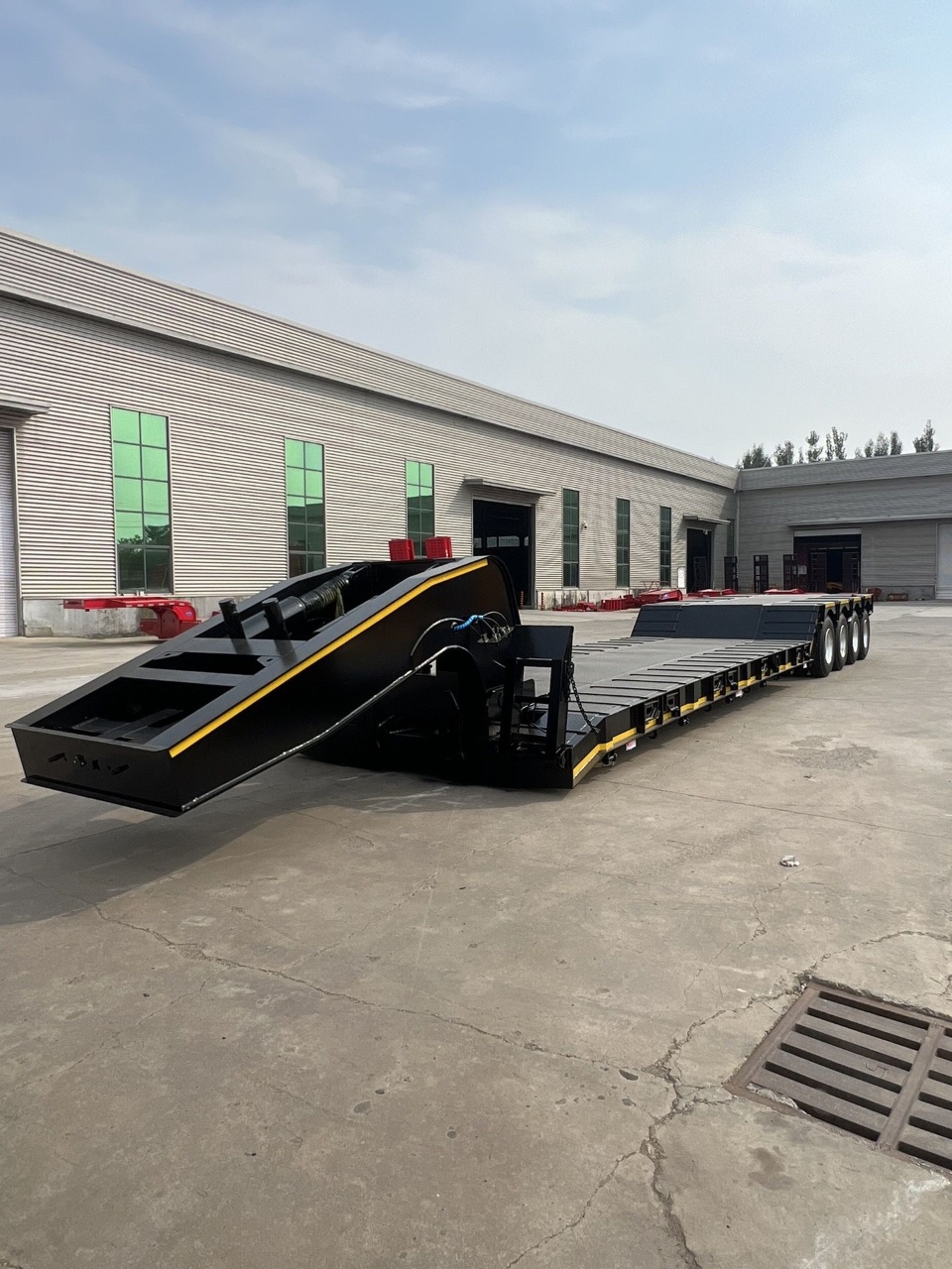 Multi-axle Low-bed Heavy Transport Semi-trailer Custom Axle Number Hydraulic Spring Ramp For Central Asia Wind Power Excavator Haulage
