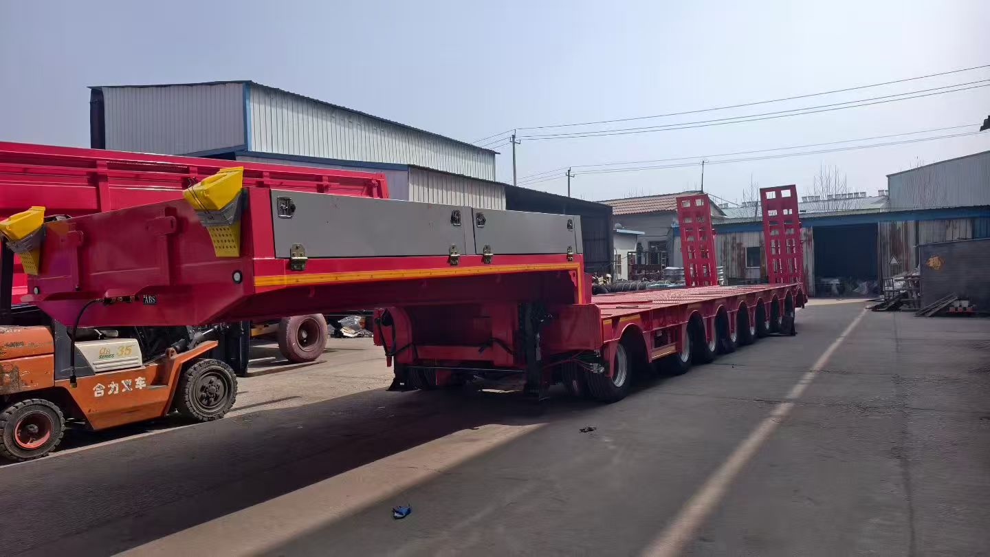 Heavy-duty Balanced Six-axle Low-bed Trailer Air Suspension / Mechanical Suspension Optional Custom Dimension For Oversize Machinery