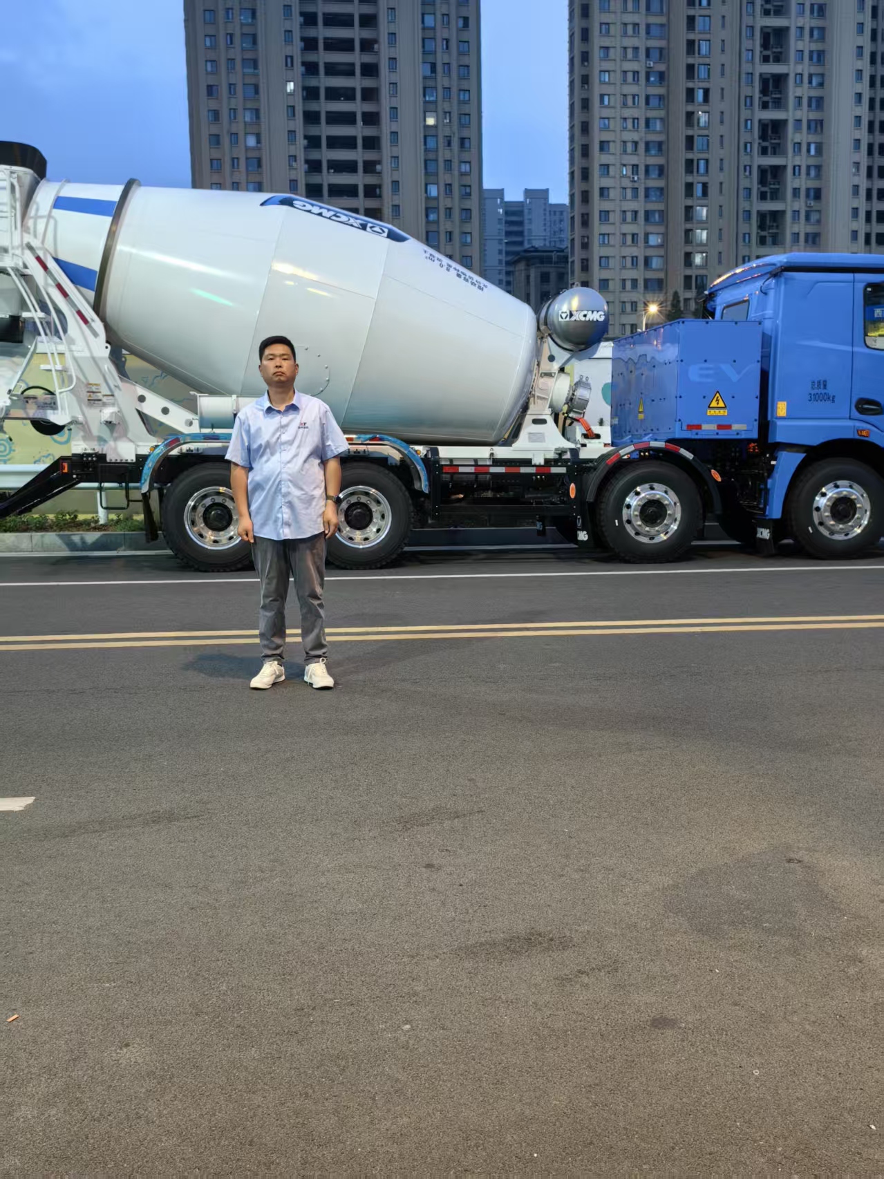 concrete pump trucks