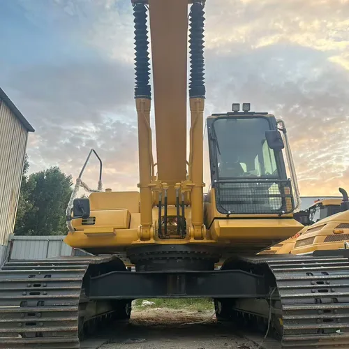 KOMATSU PC300 履带式挖掘机