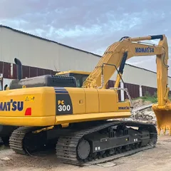 KOMATSU PC300 履带式挖掘机