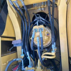 KOMATSU PC300 履带式挖掘机