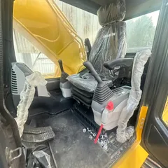KOMATSU PC300 履带式挖掘机