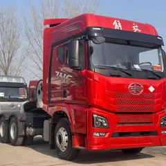 尊享2.0版JH6燃气牵引车，平地板高顶驾驶室，1500L LNG储气罐，轻合金轮辋，适用于集装箱运输