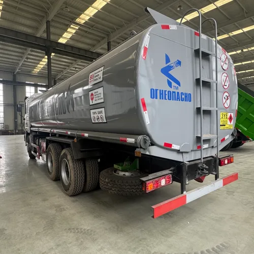 SHACMAN F3000 6×4 Remanufactured Fuel Tank Truck (Russian Standard Flammable Oil Transport Tanker)