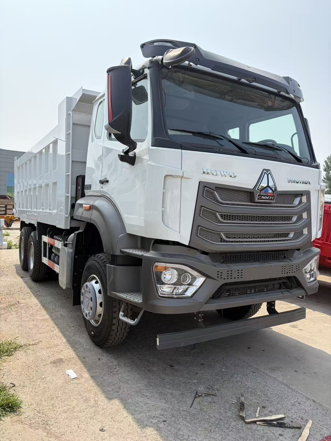 Sinotruk HOWO NX Heavy Mining Dump Truck, 6×4 10-wheel 30 Ton Muck Tipper Heavy Truck Export For Middle East & Africa Construction