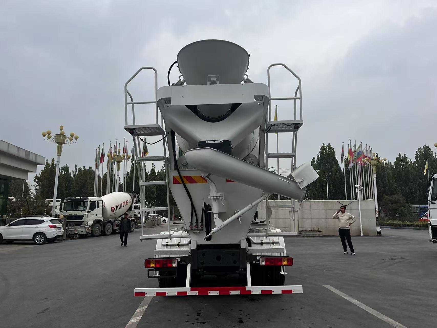 Howo 6×4 Concrete Mixer Truck