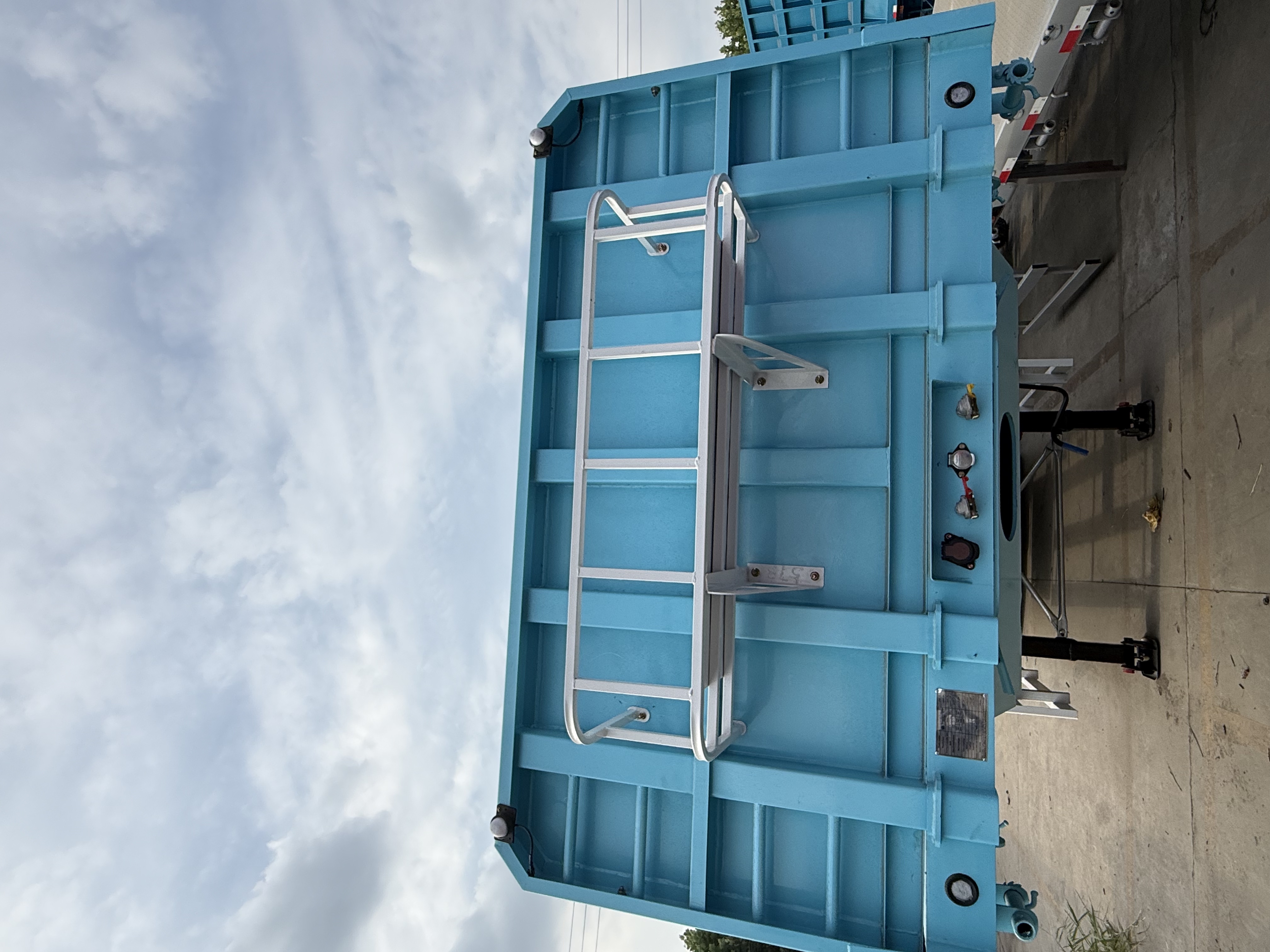 Axle Flatbed Trailer Wilth Columns Wood Log Trailer Timber Trailer Wood Steel Pipe Transport Trailer for Sale