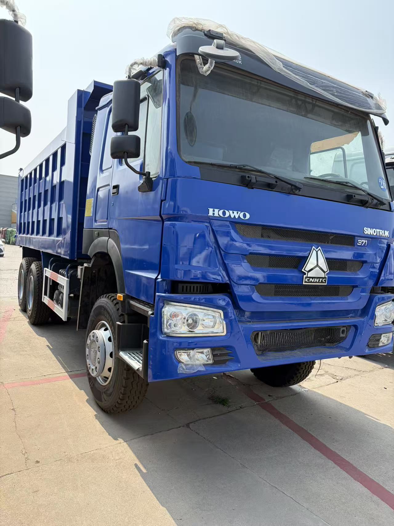 371HP WD615 Euro II Mechanical Pump HOWO 6×4 Rear Tipper Truck, Heavy-duty Sand Quarry Engineering Dumper