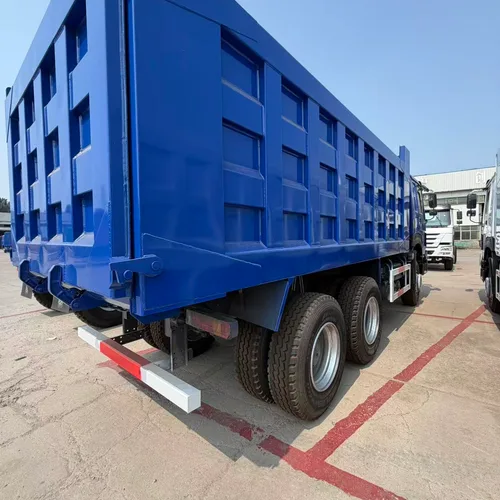 371HP WD615 Euro II Mechanical Pump HOWO 6×4 Rear Tipper Truck, Heavy-duty Sand Quarry Engineering Dumper