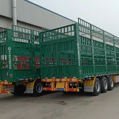 New Heavy Manganese Steel Frame Livestock Carrier With Standard Double Swing Rear Door For Overseas Farm Live Cattle Horse Transport