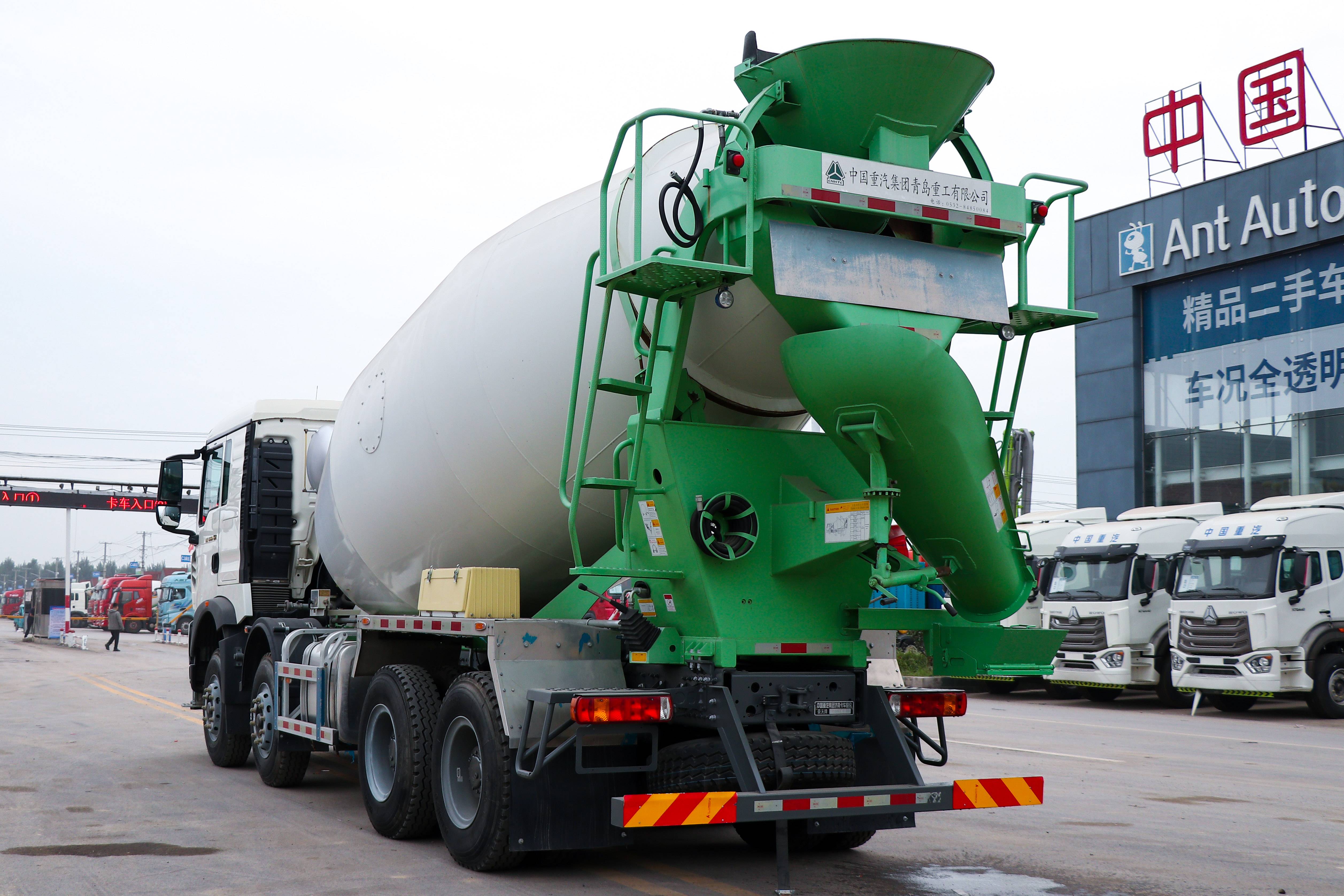 Howo 8×4 Concrete Mixer Truck