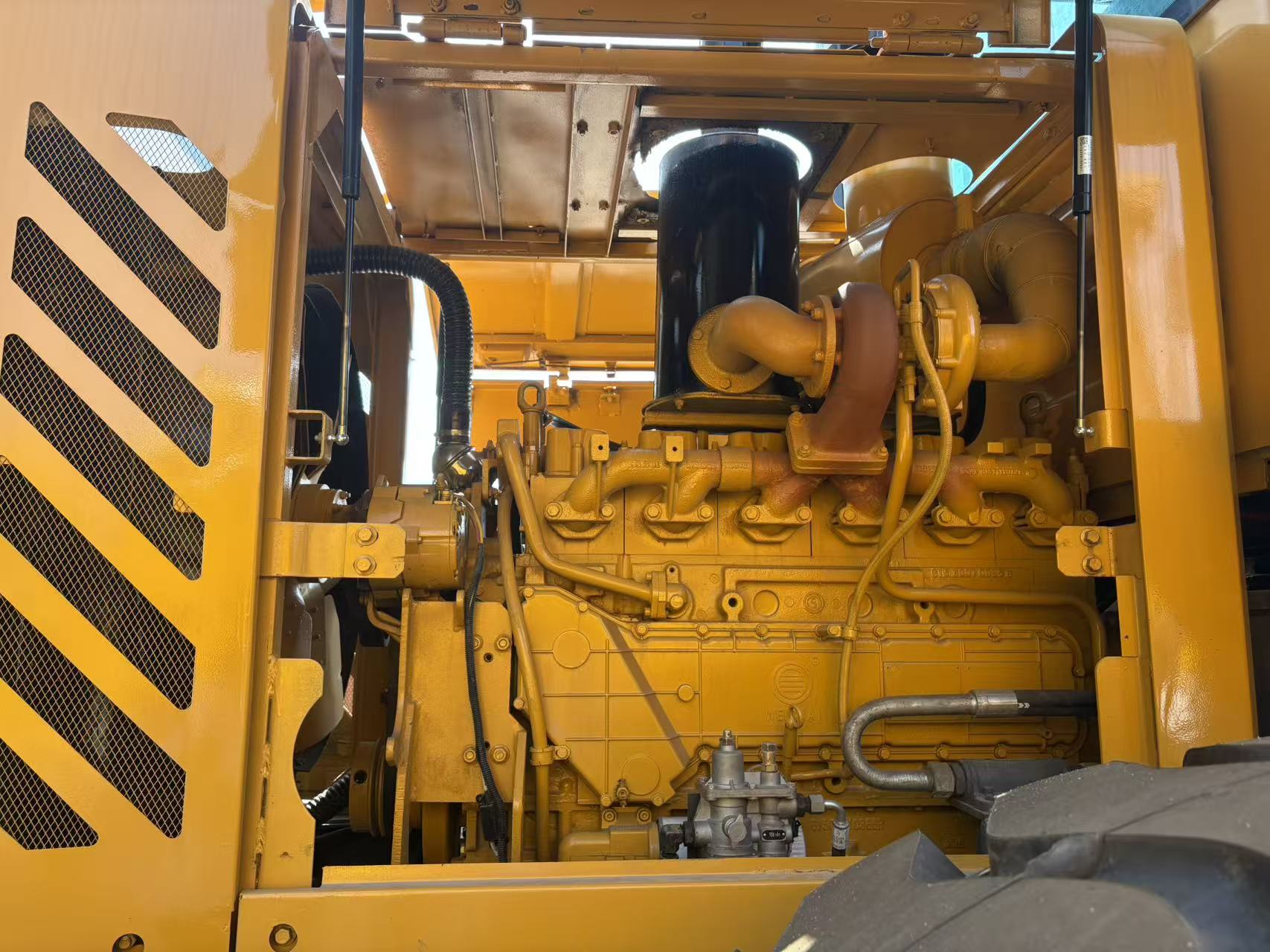 Used SDLG LG953 Wheel Loader WD10G220E21 162kW 3m³ Bucket Full Spec For Mine Aggregate Transport