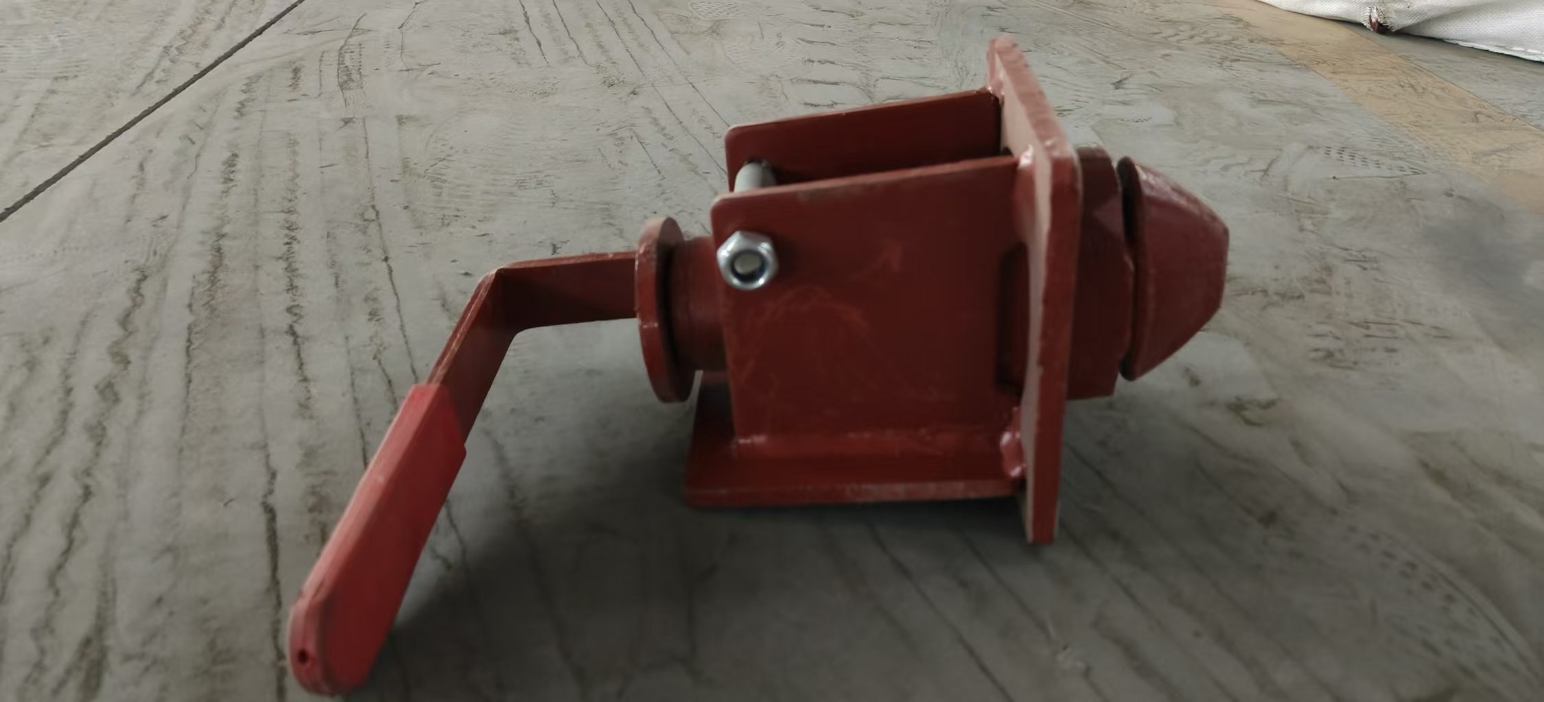Twist Lock