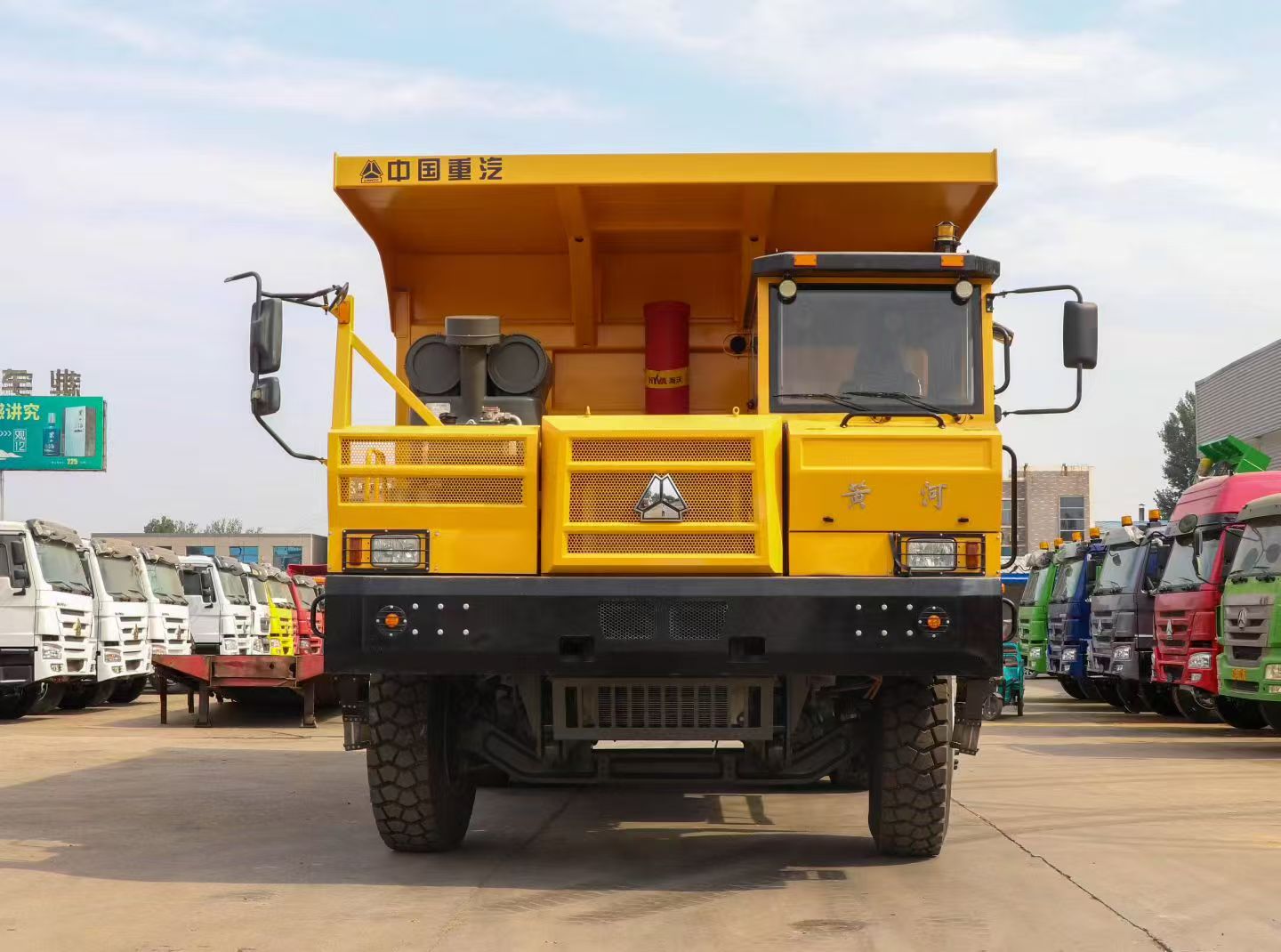 Factory Second-hand CNHTC Huanghe HH135 Mining Truck, WP15 770HP 50m³ Wear-resistant Cargo Box