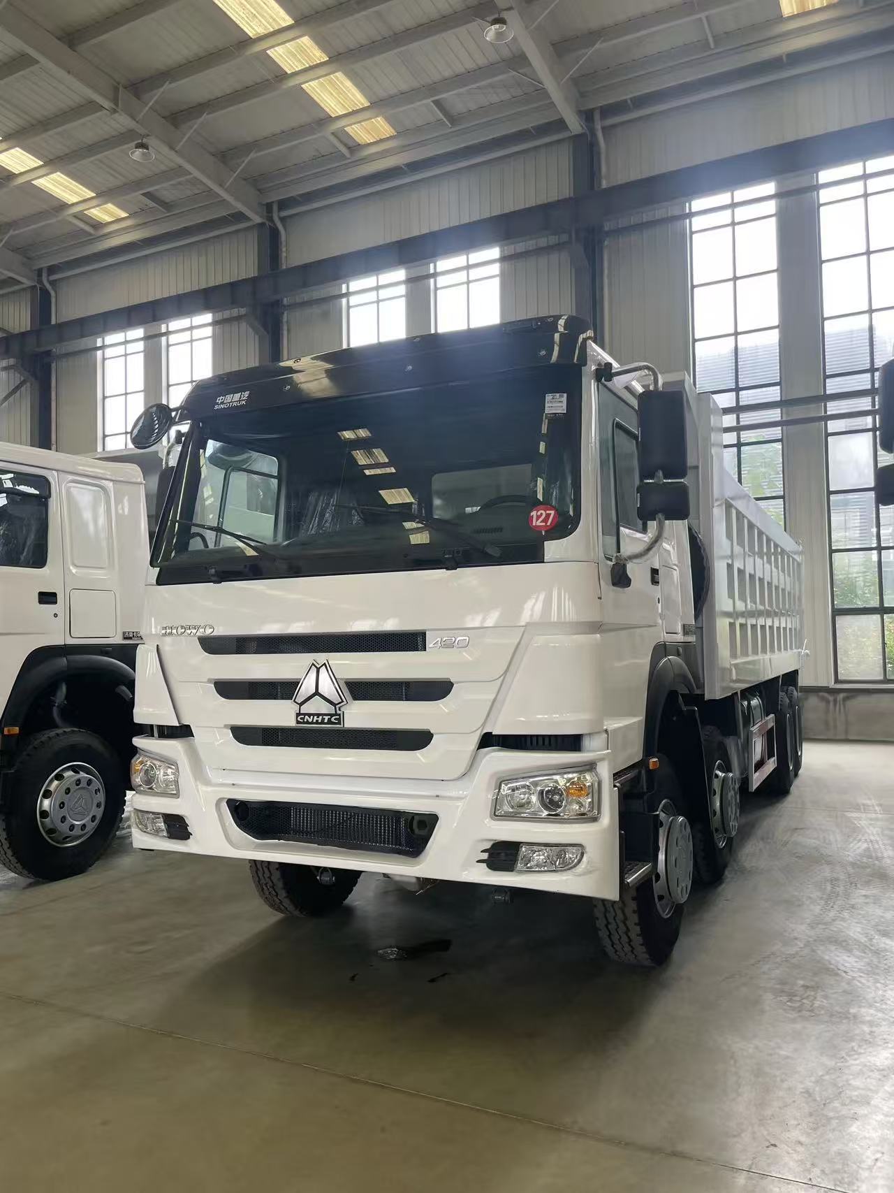 Remanufactured SINOTRUK HOWO 8×4 Dump Truck 371HP Euro II/III For Mine Ore Haulage Export