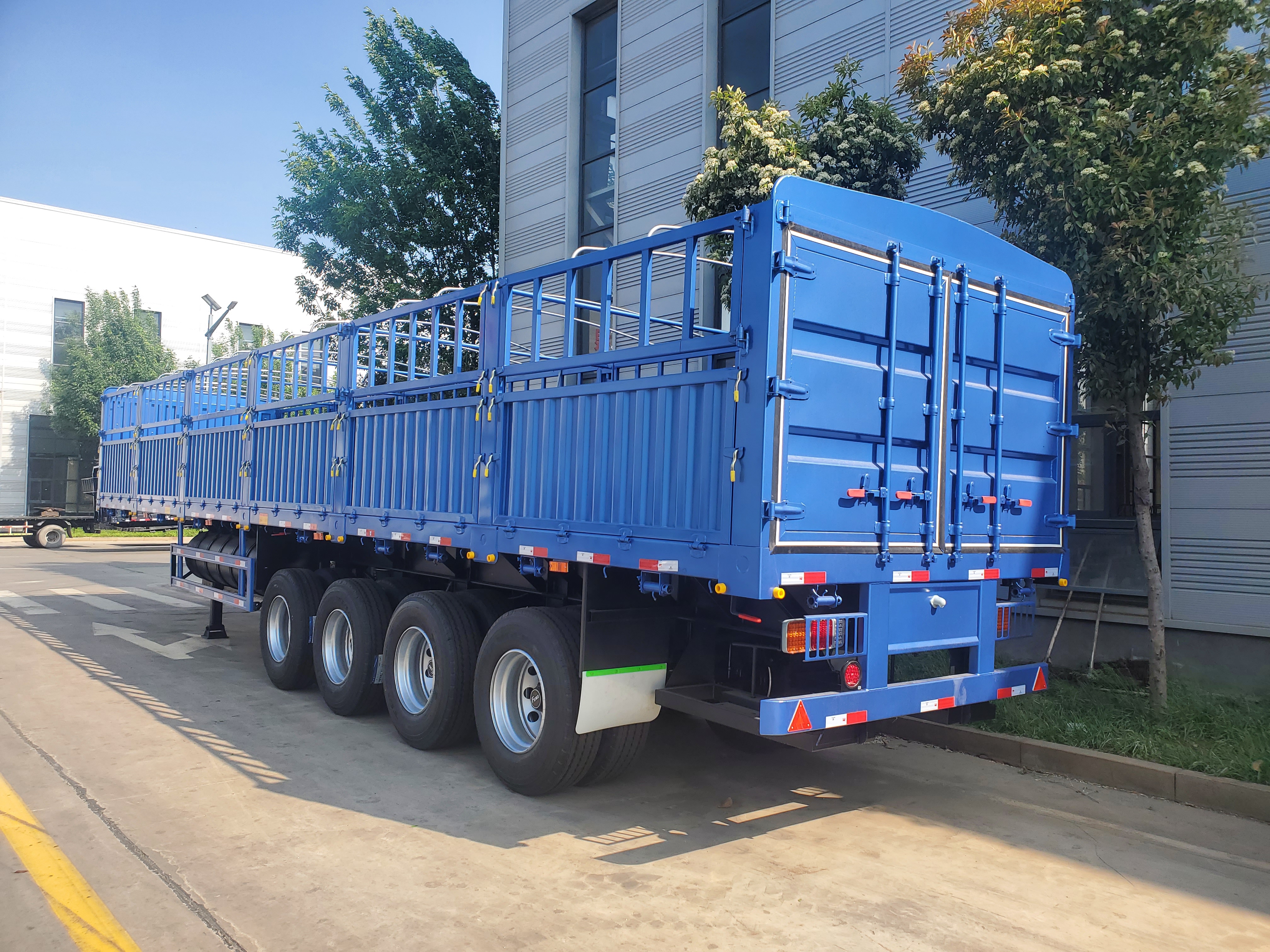 Utility Bulk Cargo Mini Fence Truck Draw Bar Semi Trailer Animals Truck Trailer