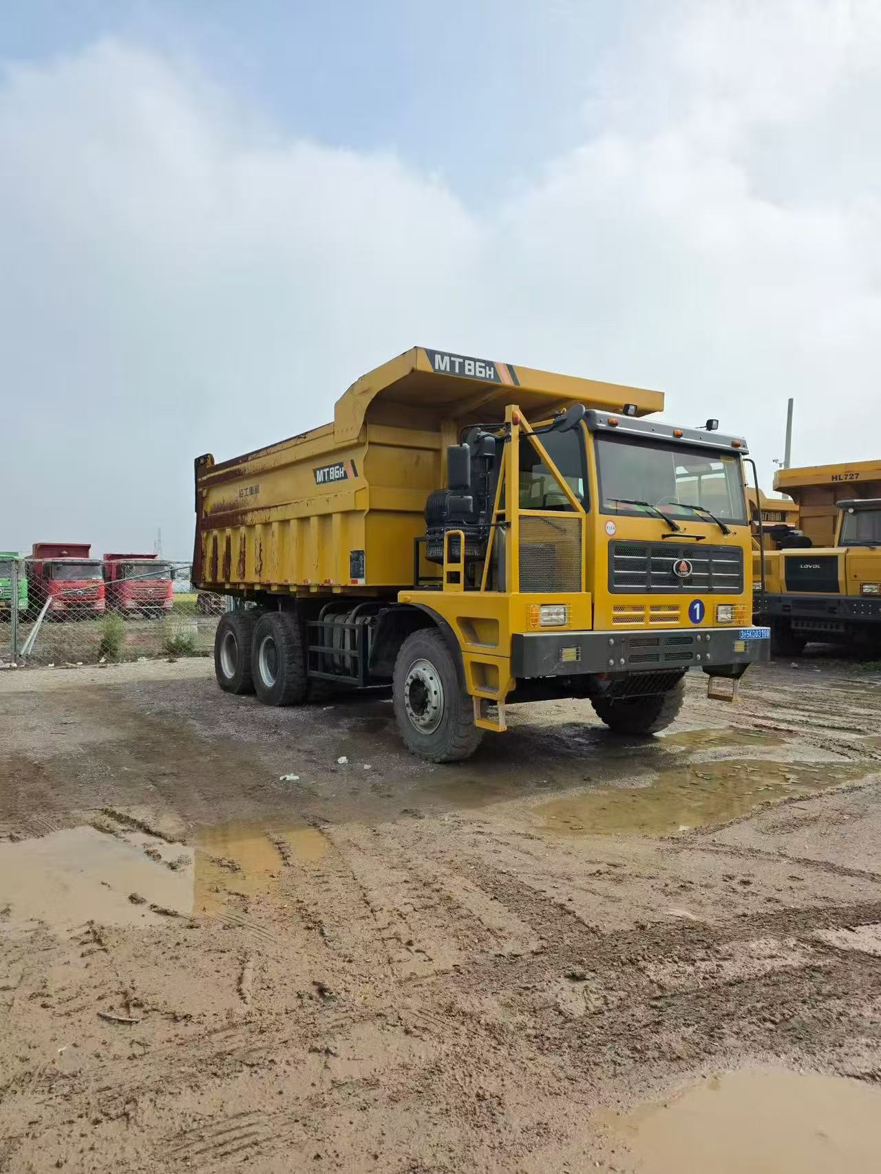 Used Front Top Mining Truck Depokal Cylinder 20mm Thick Floor Anti-sticky Heating System For Cold Mining Area