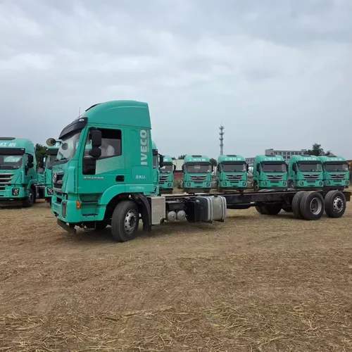 100 Units Stock Genlyon C Tractor Air Suspension Cabin Heated Electric Mirror For Central Asia Southeast Asia Freight