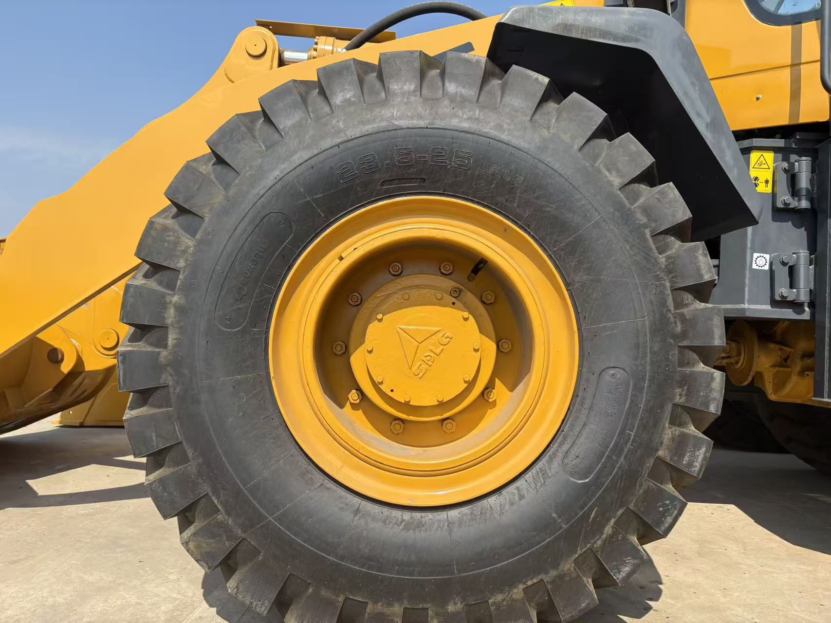Used SDLG LG953 Wheel Loader WD10G220E21 162kW 3m³ Bucket Full Spec For Mine Aggregate Transport