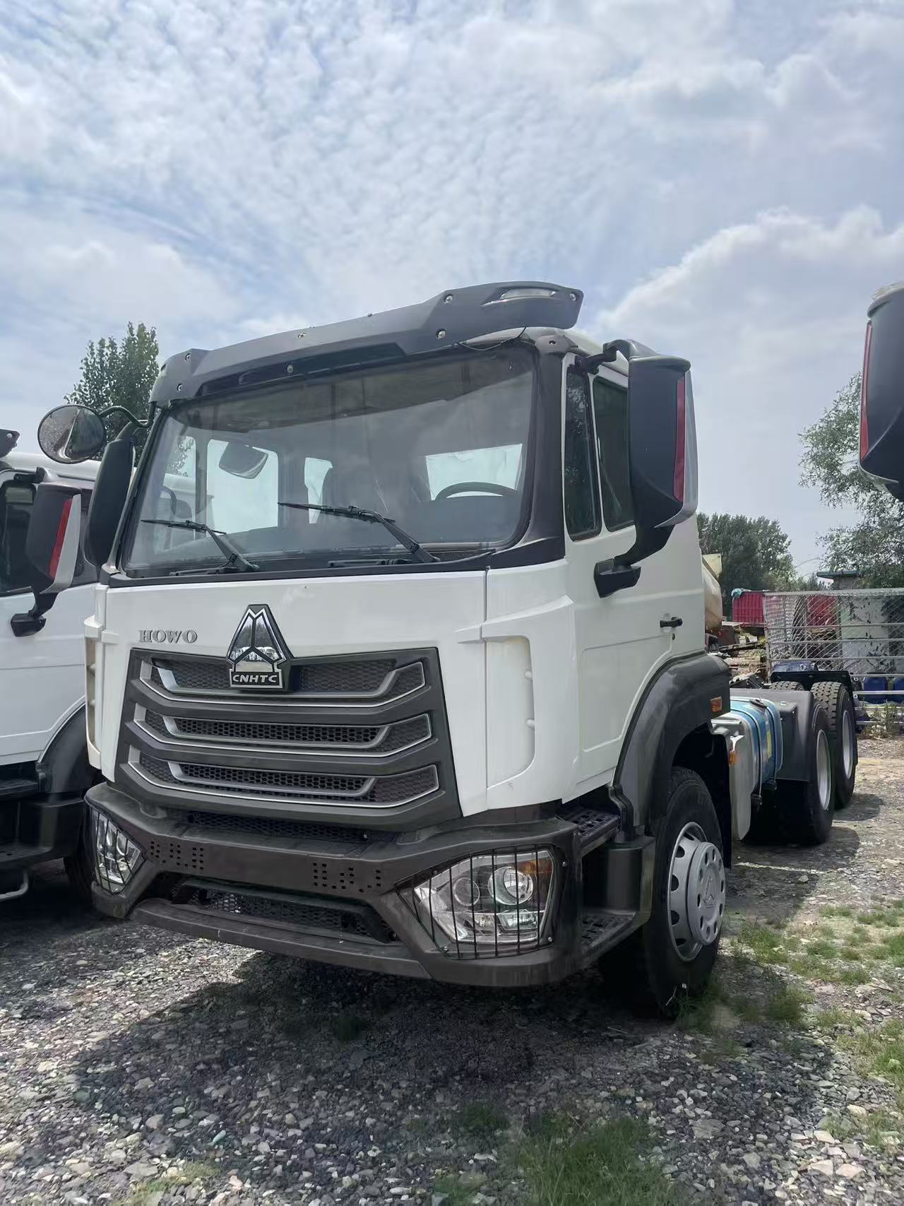 Remanufactured SINOTRUK HOWO NX Tractor Head Weichai WD615 Euro III Mechanical Pump 371/400HP For Container Long Haul Export