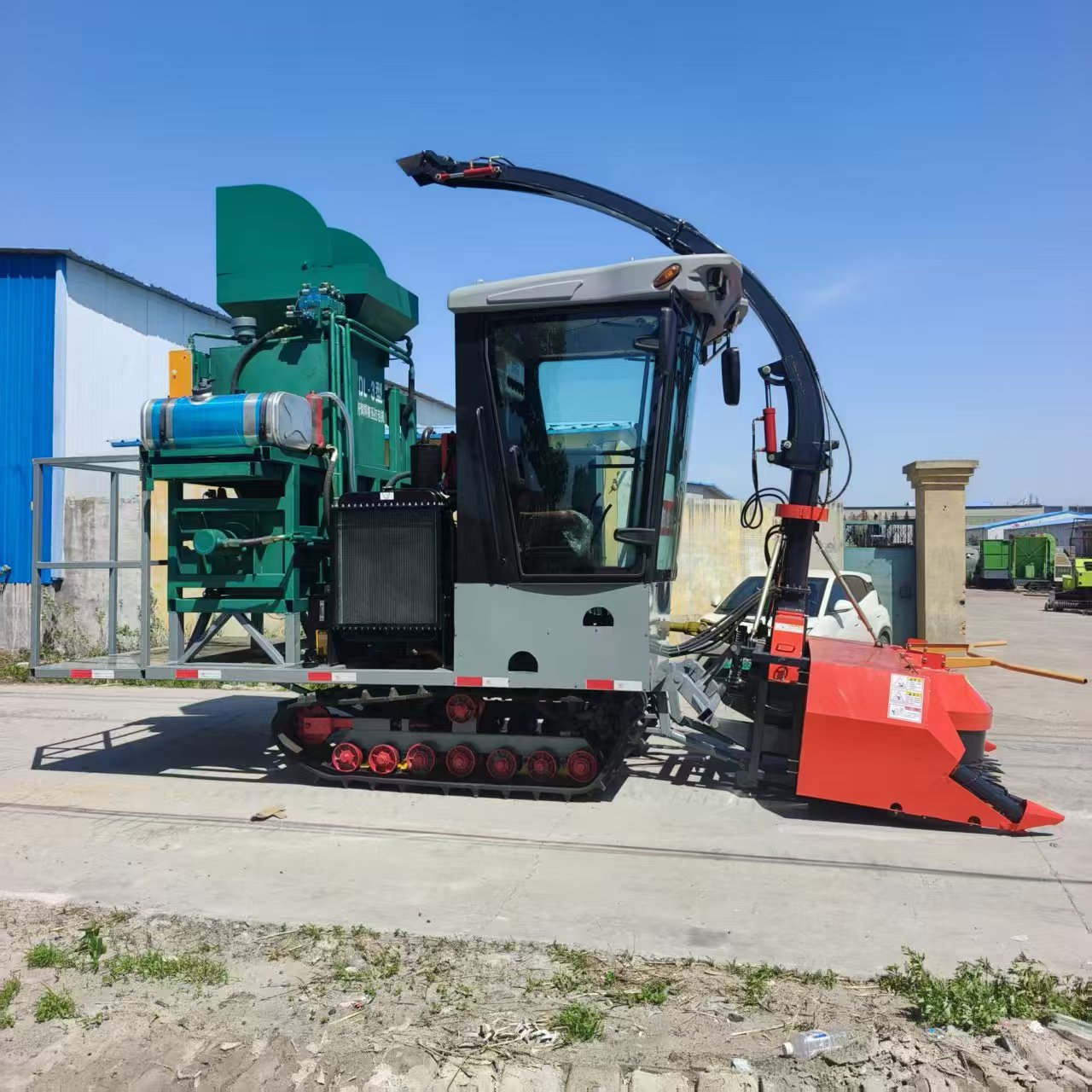 Crawler Self-propelled Straw Harvest Baling All-in-one Machine Independent Power No Tractor Farm Export