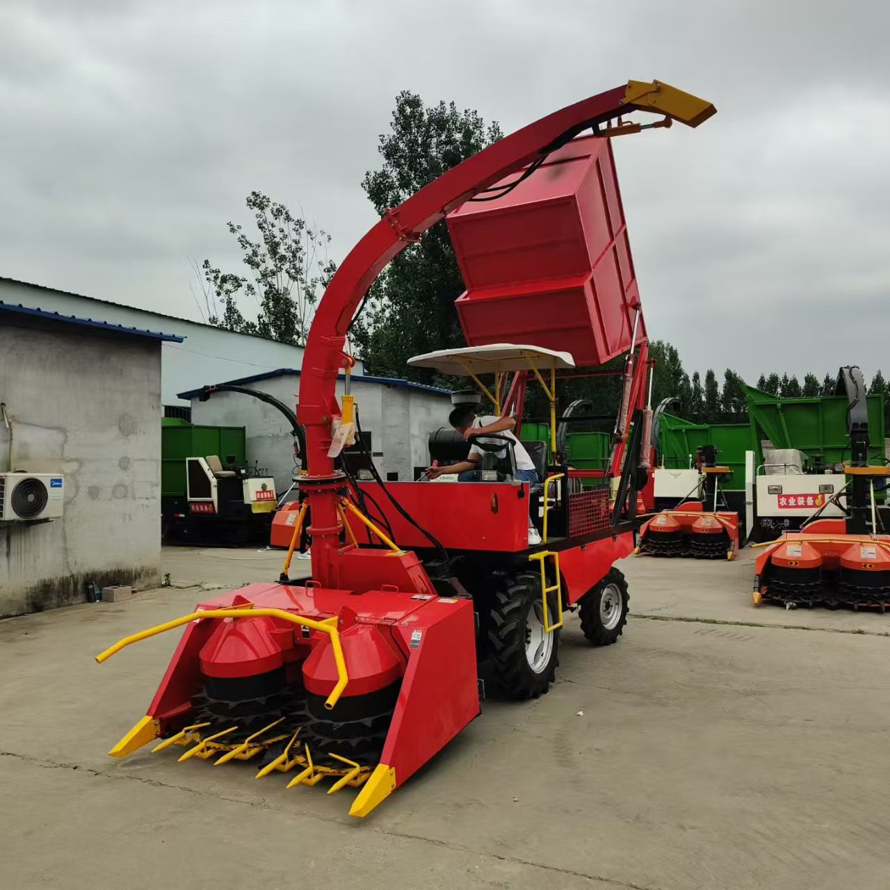Small Medium Large Wheel Type Forage Harvester 4-15 Ton/Hour Maize Silage Equipment Africa