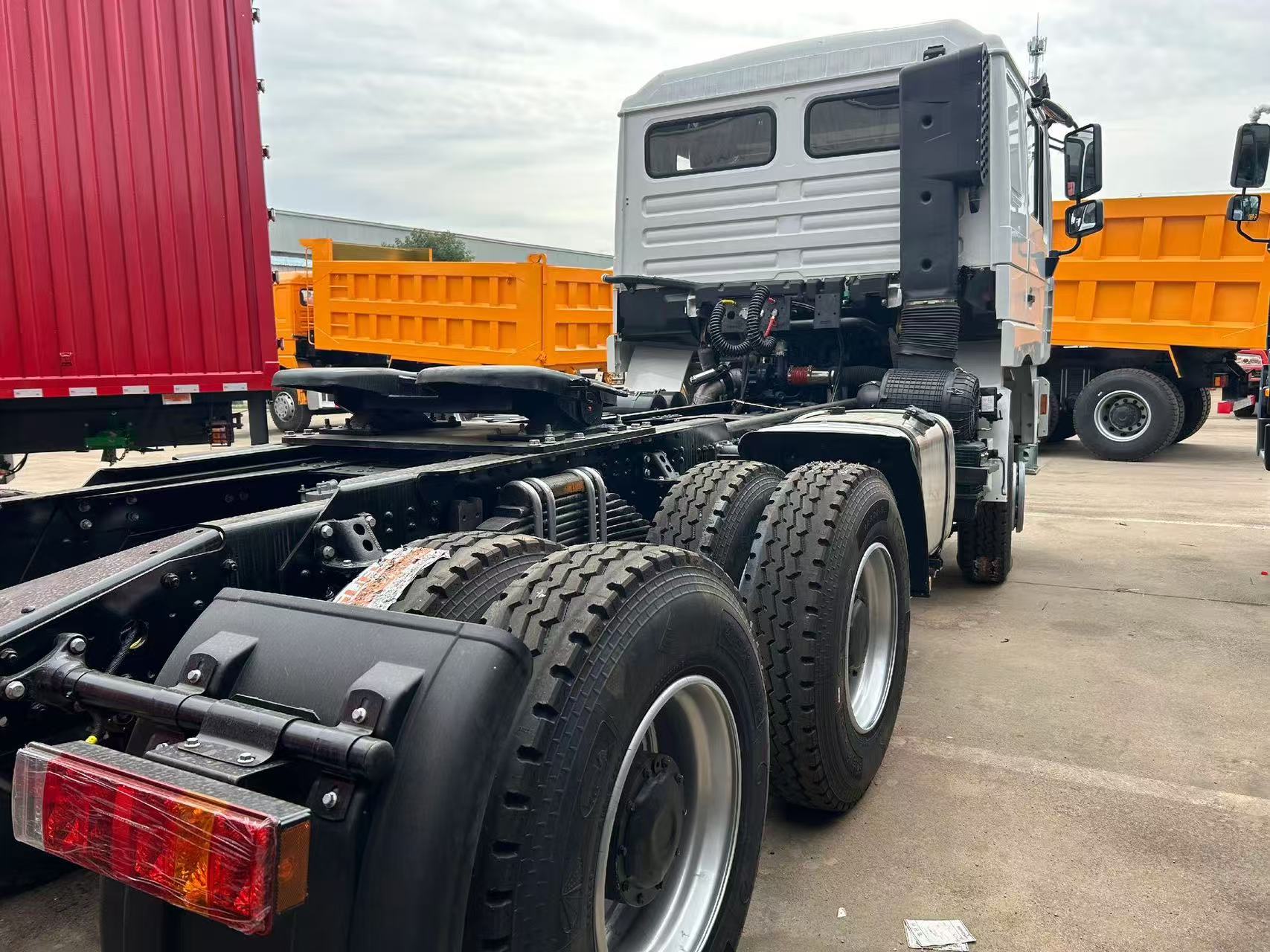 Shaanxi Automobile Delong F3000 Tractor 6x4