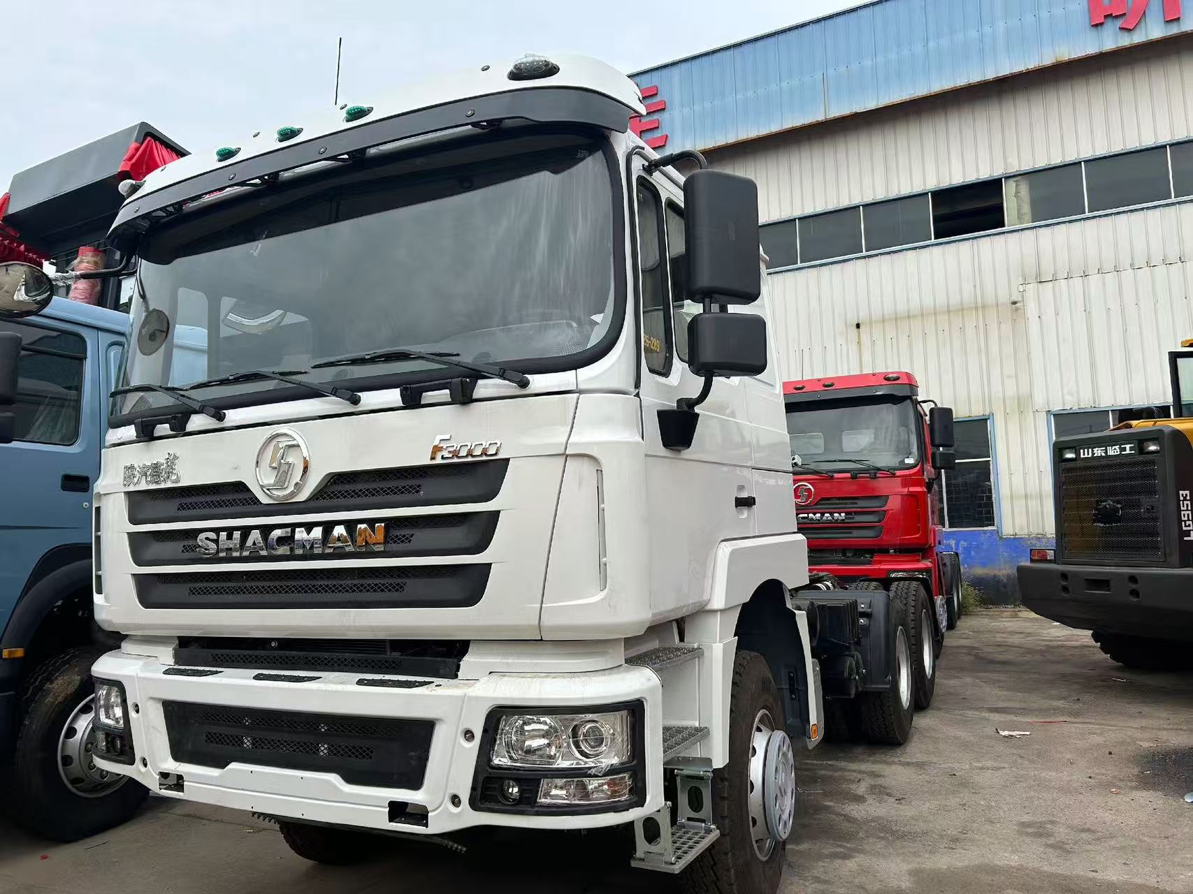 Shaanxi Automobile Delong F3000 Tractor 6x4