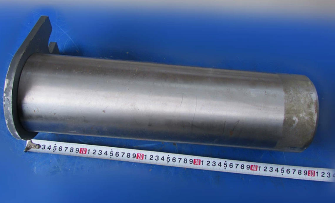 Genuine XCMG LW900K loader spare part 253100715 (Drawing No. 800KII.8.7) is a high-strength OEM articulation pin engineered specifically for the Z-bar linkage system of the 9-ton LW900K
