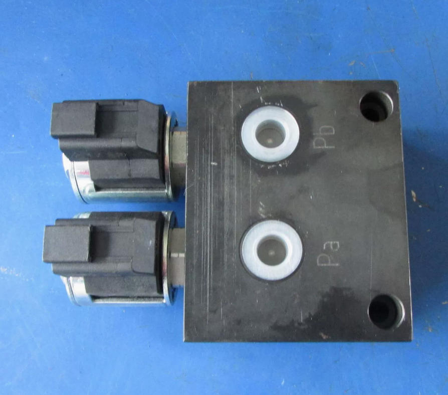 XCMG part number 803131228, model number FXD-6B solenoid valve, is a core control component designed specifically for hydraulic systems of XCMG series loaders and other heavy engineering machinery